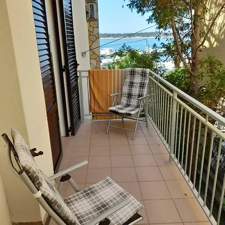 Apartment And Studios Vinko Rab Town