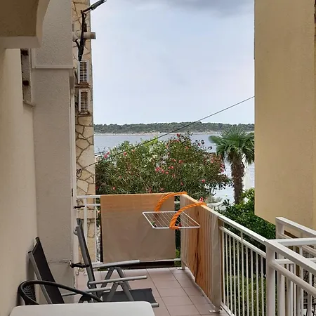 Apartamento And Vinko Matic Rab Town