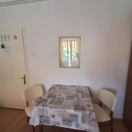דירה And Vinko Matic ראב