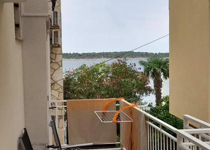 Apartman And Vinko Matic Rab Town